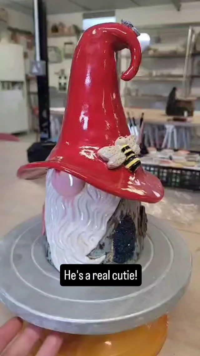 One of our members, Trish, has made this super cute chap for the garden!

#pottery 
#gardengnomesofinstagram 
#potteryclasses 
#ceramicsofinstagram